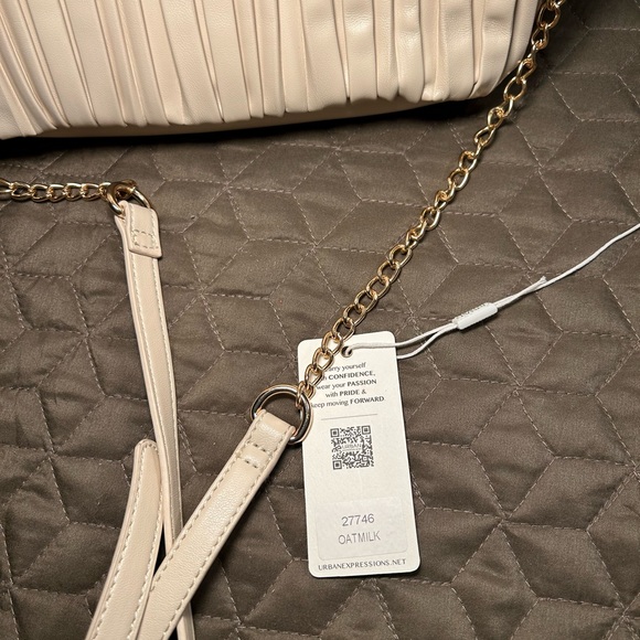 Urban Expressions 2 Way Bag - Picture 6 of 7